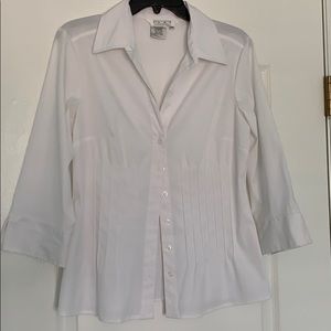 White Como stretch collared, button up blouse.